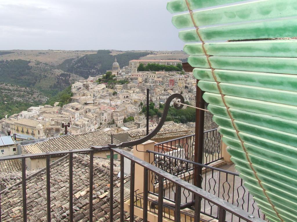 Bed and Breakfast Finestre su Ibla Ragusa Exterior foto