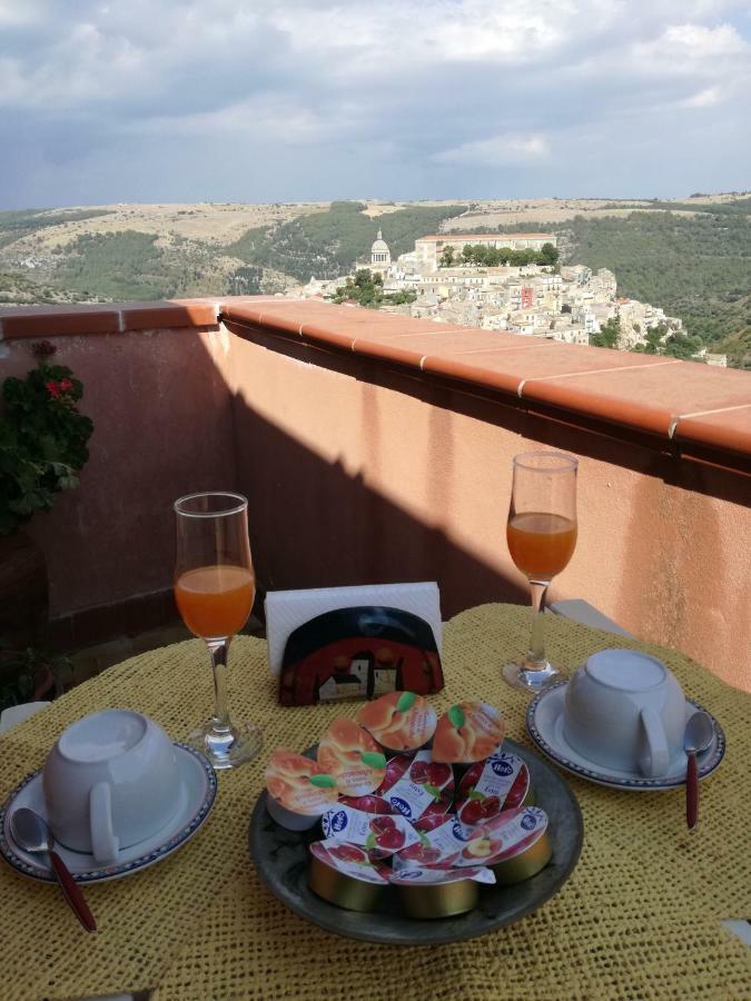 Bed and Breakfast Finestre su Ibla Ragusa Exterior foto